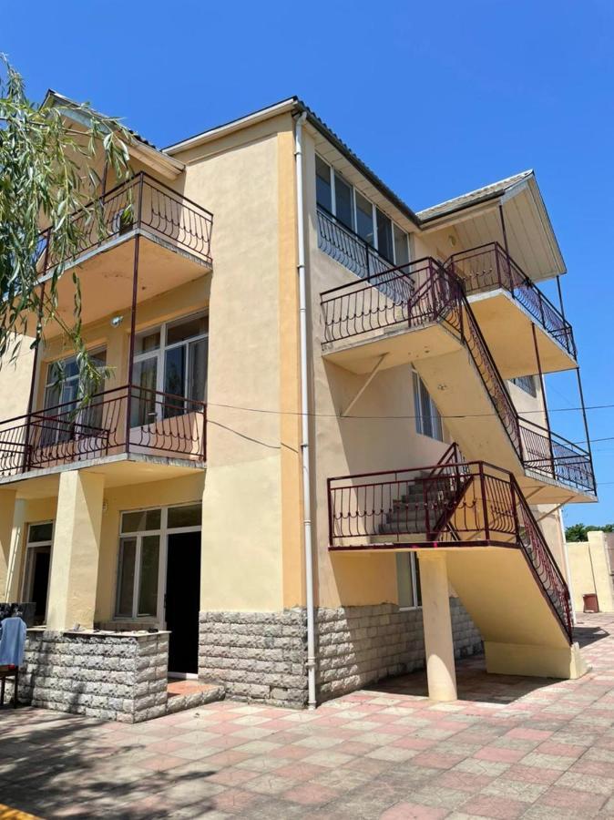 ナブラン Rey 2 Bed & Breakfast エクステリア 写真