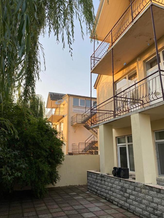 ナブラン Rey 2 Bed & Breakfast エクステリア 写真